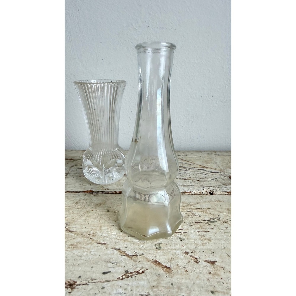 Vintage Clear Glass Bud Vase Set of 2 Ribbed Paneled Mismatched CSGA - Picture 3 of 8